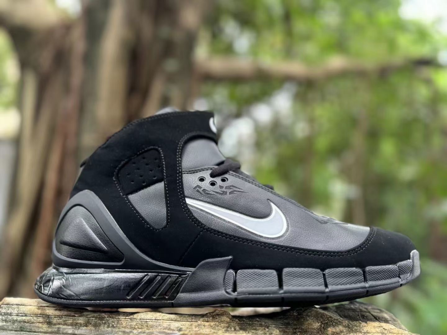 Nike Air Zoom Huarache 2K5 kobe Black Grey